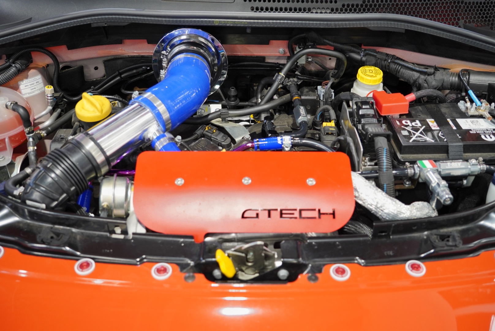 ABARTH695にASSOハイパワー吸速アクセレーターKIT＋T-REV
