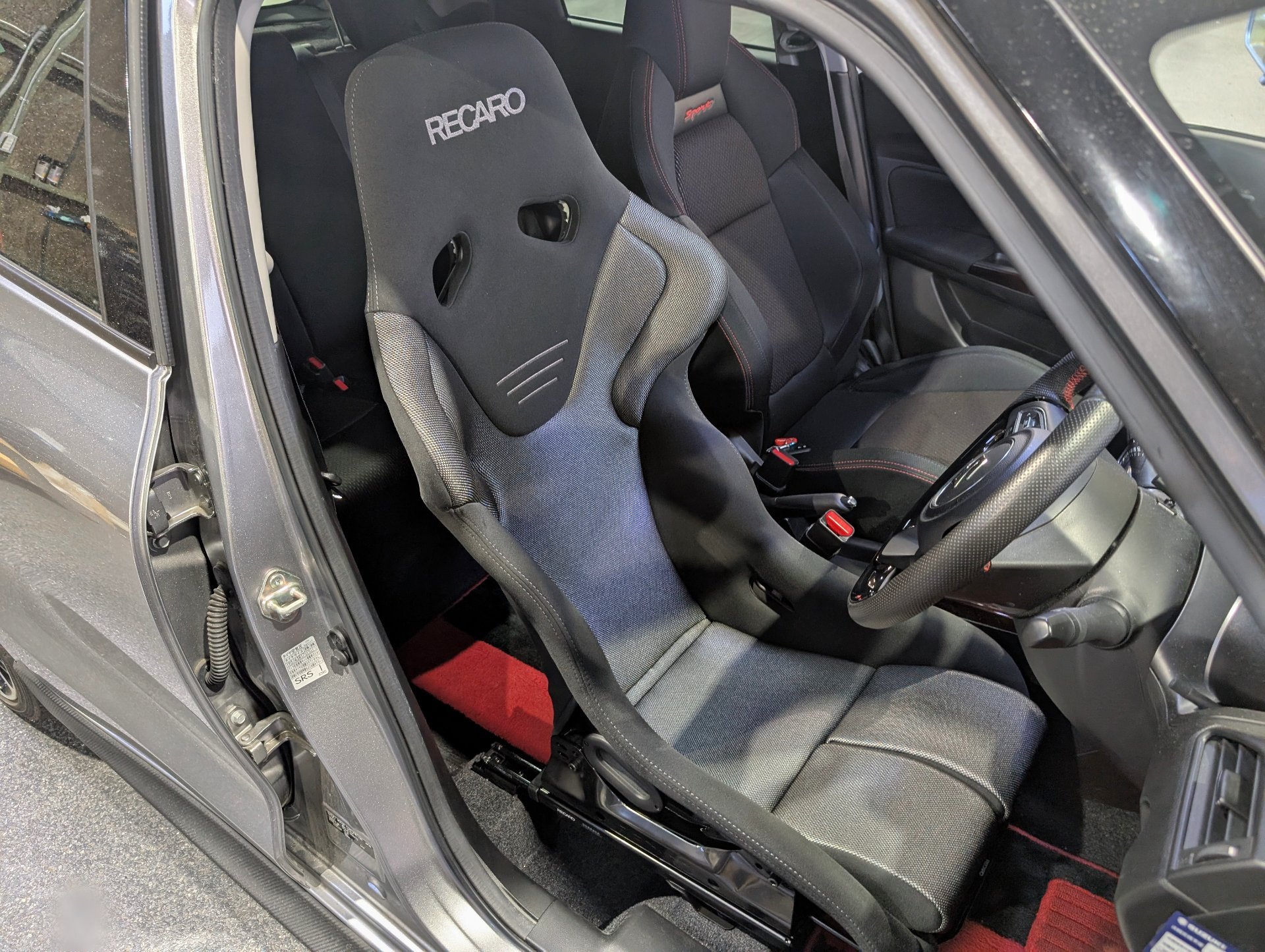 ZC33S×RECARO RS-G