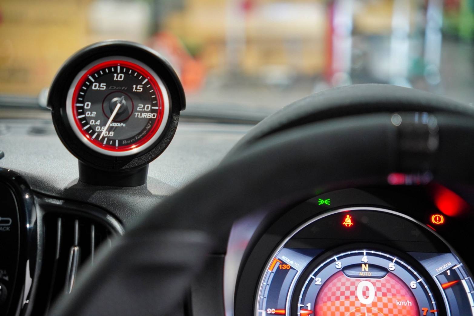 ABARTH695にDefiブースト計取付け