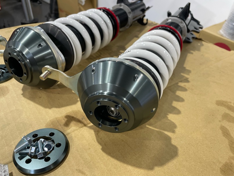 ZC33Sスイフトスポーツ HKS HIPERMAX R & APITリアスプリング