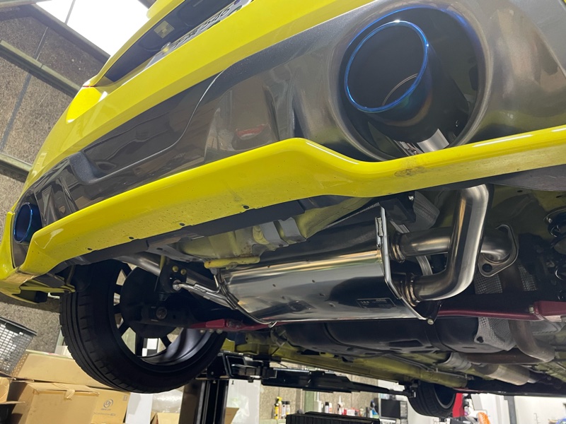 ZC32Sスイフトスポーツ HKS LEGAMAX Premiumマフラー