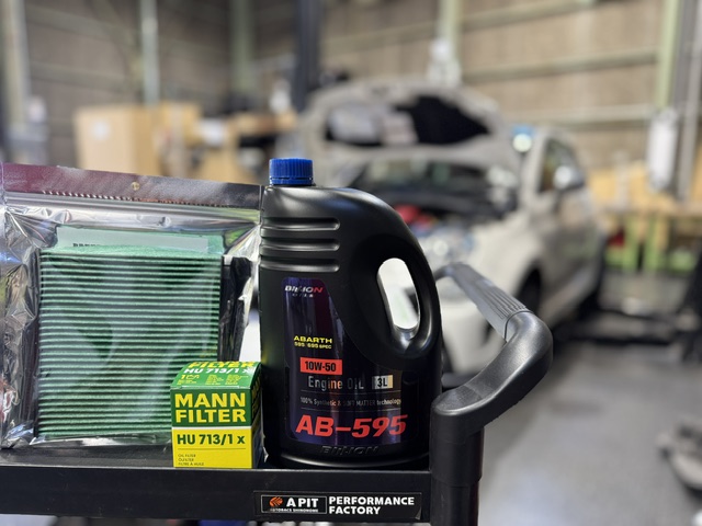 ABARTH595Cでエンジンオイル・フィルター、エアコンフィルター交換