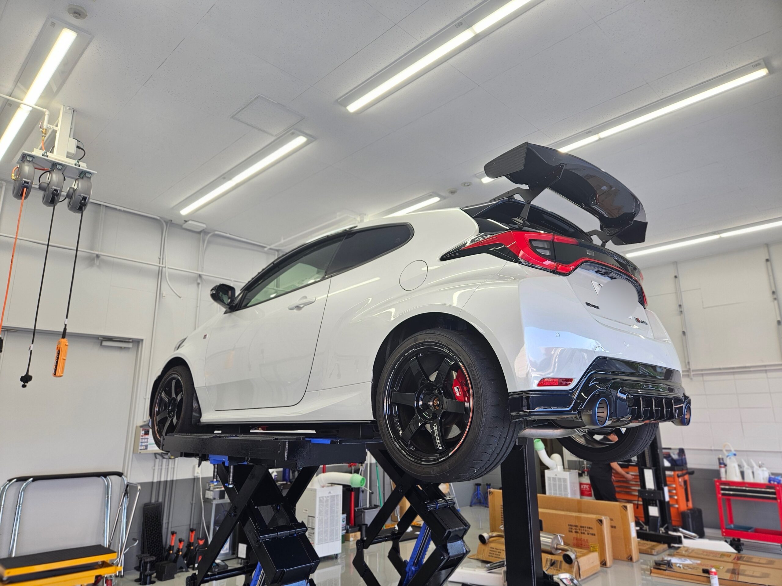 GR YARIS Gen2 × HKS Super Turbo Muffler Ti
