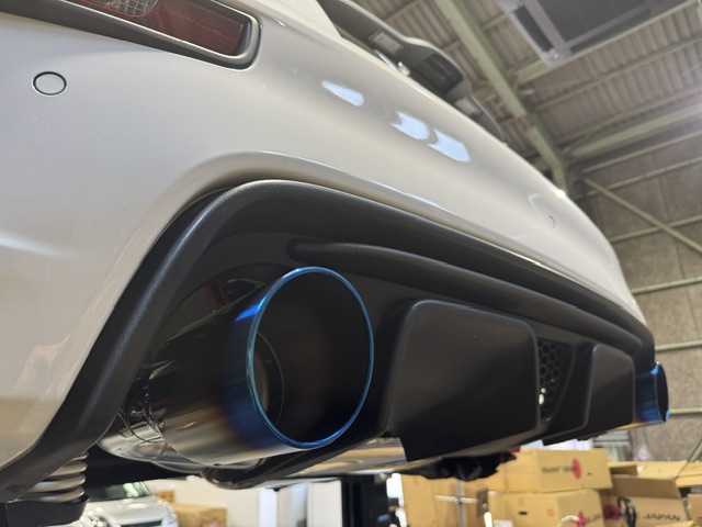 ABARTH695でマフラー交換