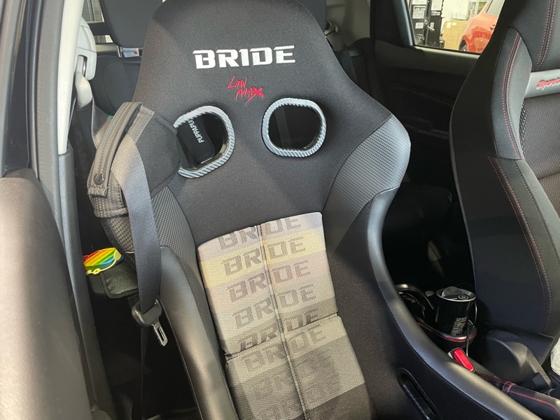 ZC33Sスイフトスポーツ BRIDEフルバケZETAⅣ