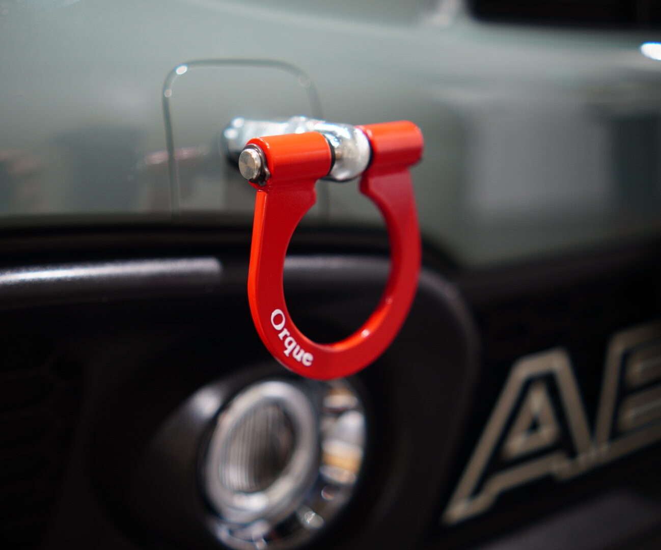 ABARTH695 70thに牽引フック取付け